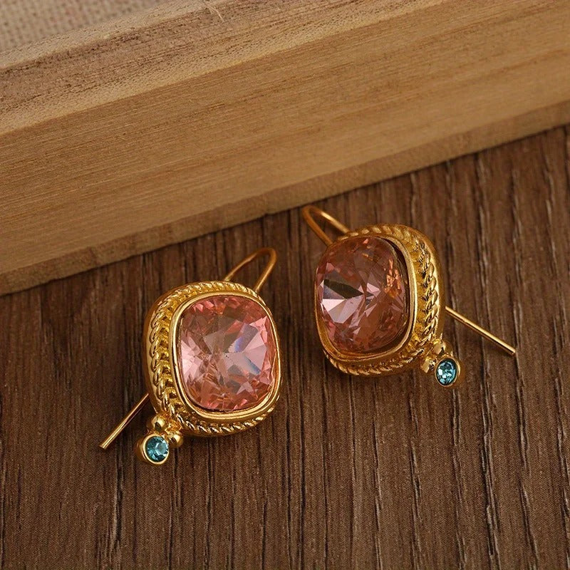 Elegant and Timeless Railey Earrings