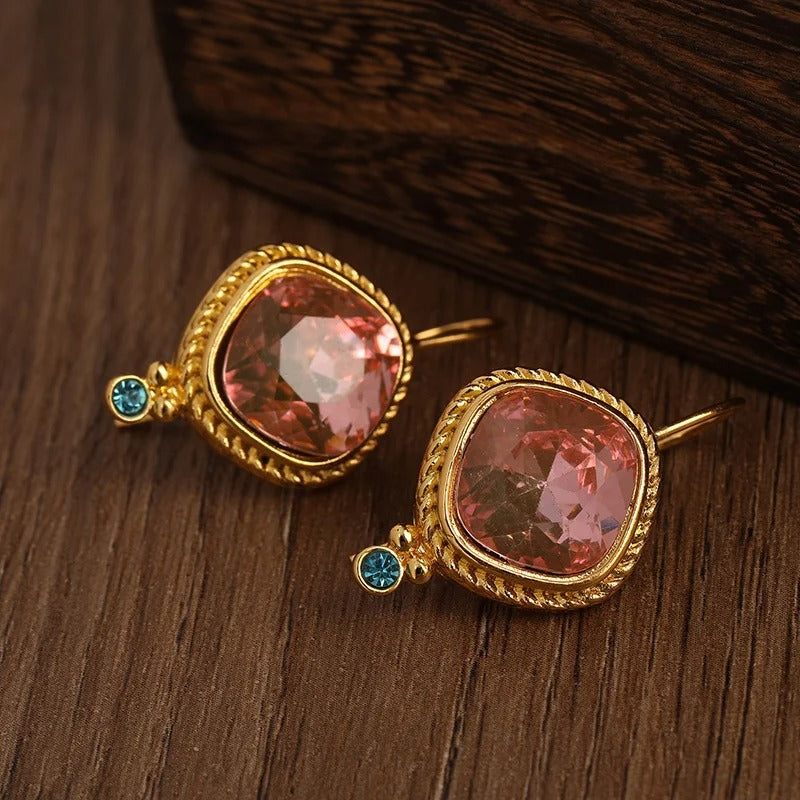 Elegant and Timeless Railey Earrings