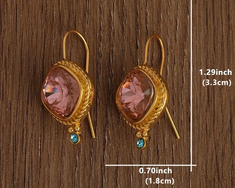 Elegant and Timeless Railey Earrings