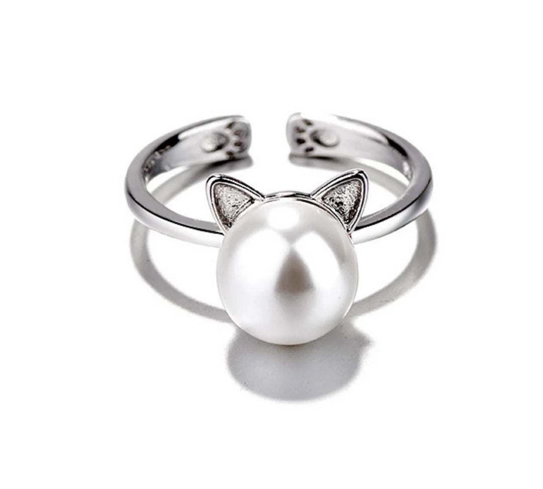 Paisley — Beautiful Pearl Cat Necklace with Bonus Earrings + Ring