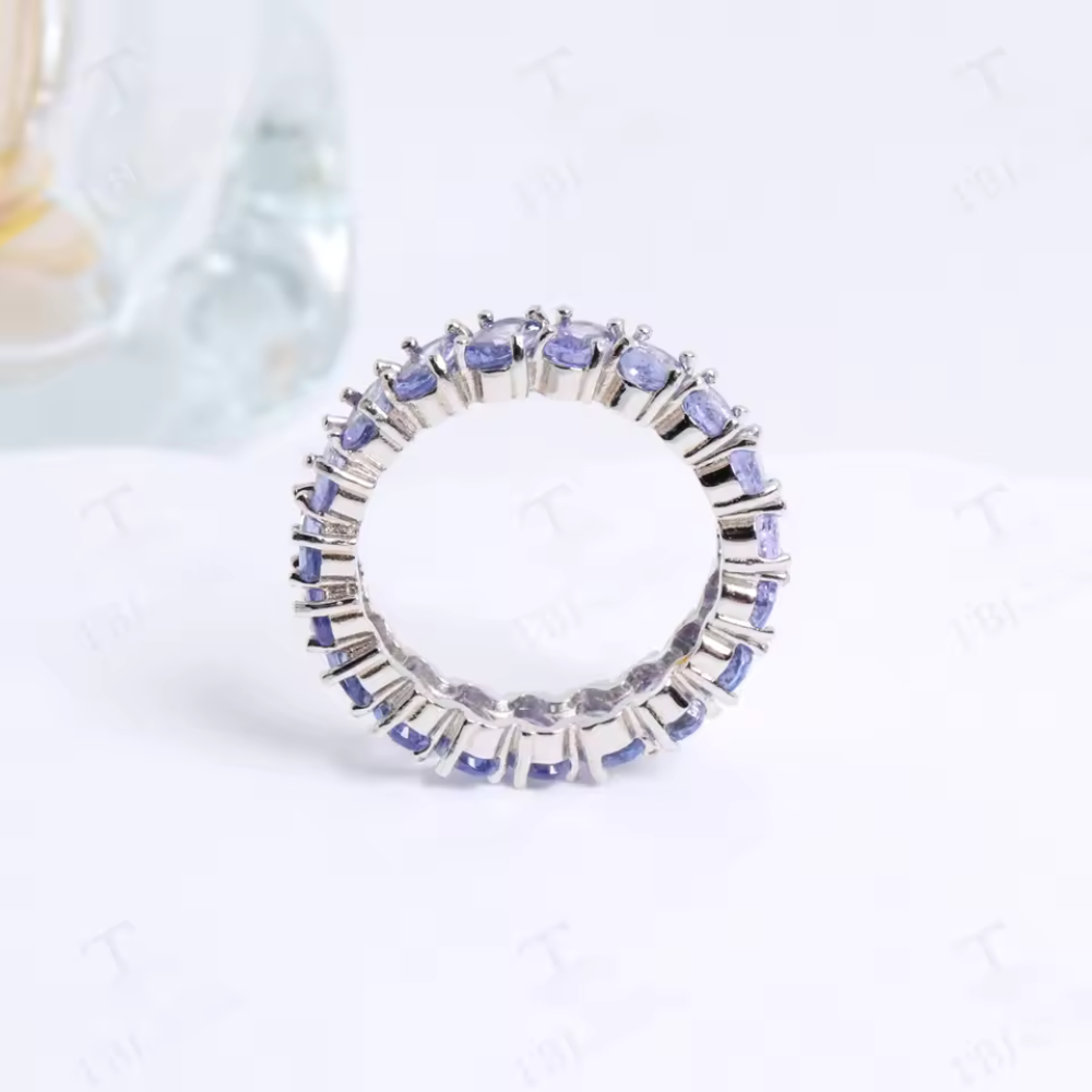 Nelli — Tanzanite & Amethyst Ring